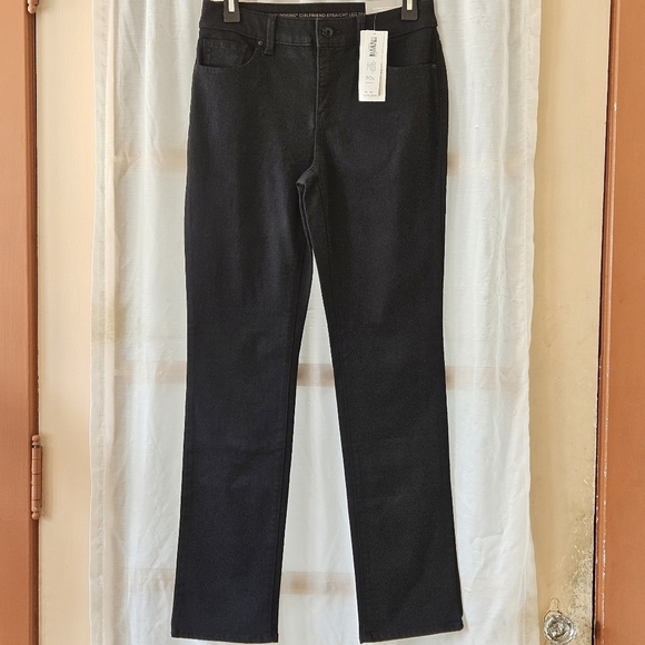 Chico's Denim - NWT CHICO SO SLIMMING GIRLFRIEND STRAIGHT LEG BASIC BLACK JEANS SIZE 2S / CH 00S